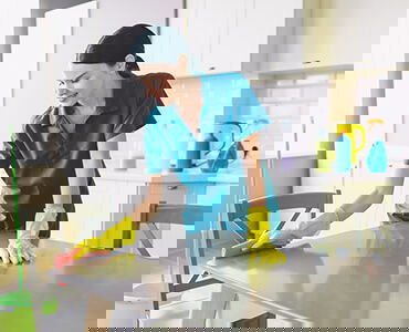 足总杯-马奎尔争议绝杀 曼联2-1莱斯特城晋级.